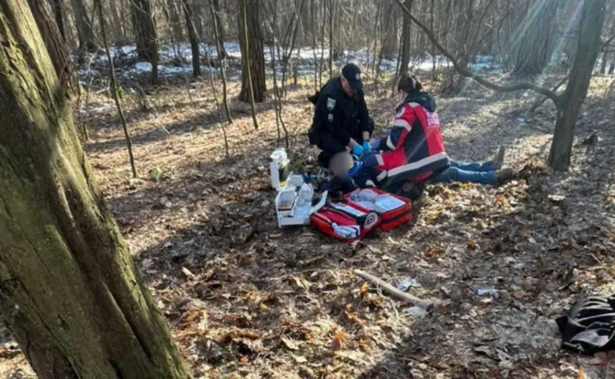 Поблизу Луцька чоловік намагався повіситися: заява поліції