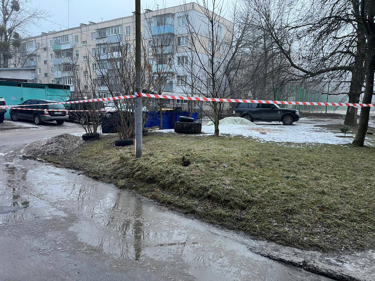 З'явилося фото бойової гранати, яку знайшли посеред вулиці у Львові