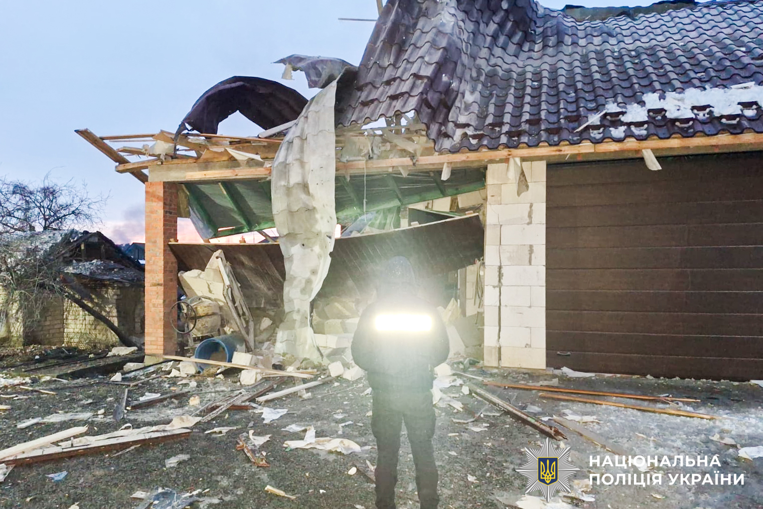 З'явилися фото з місця російської атаки на Рівненщині