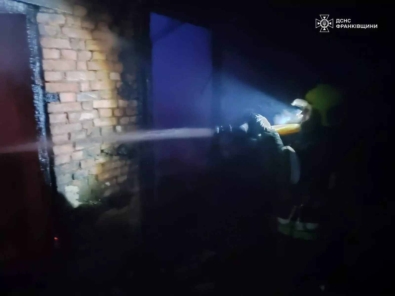 На Прикарпатті знайшли тіло мертвого чоловіка: що відомо (фото)