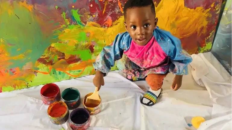 Книга рекордів Гіннеса визначила наймолодшого художника у світі