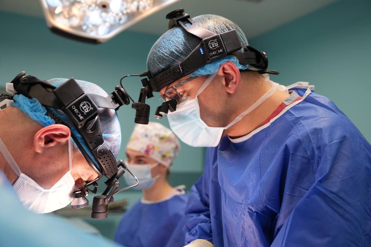 У Львові лікарі успішно пересадили серце 38-річній жінці