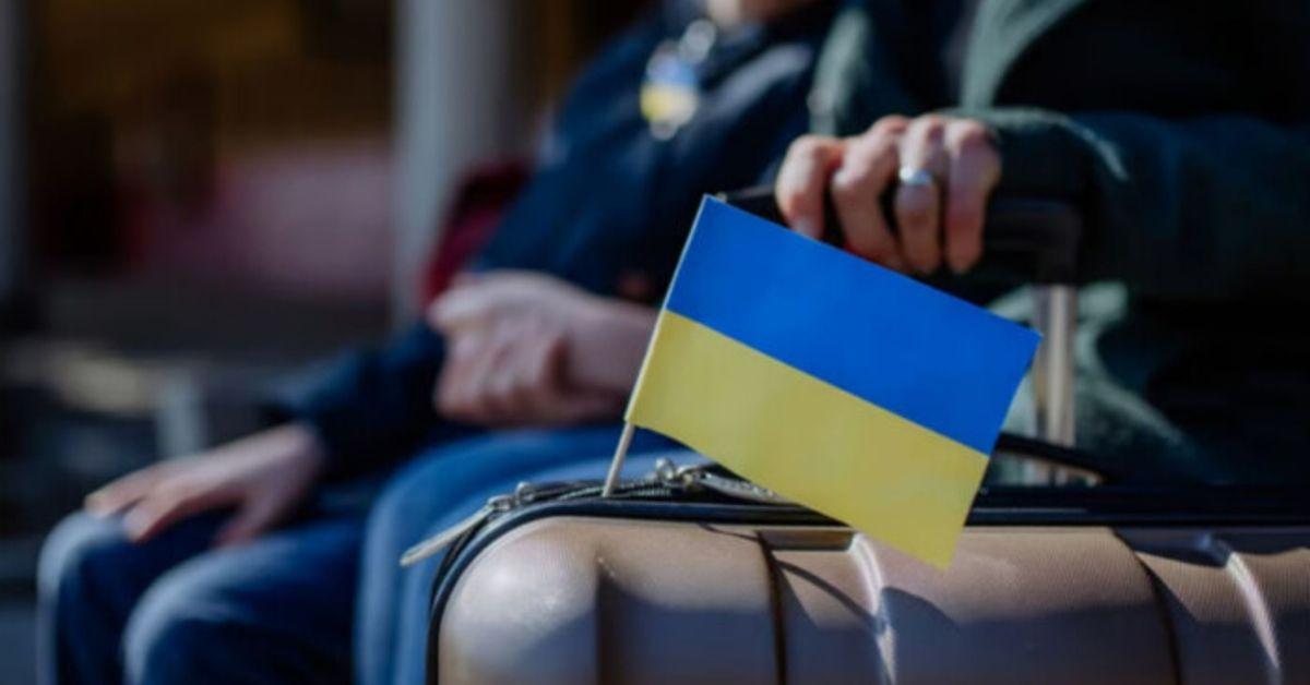 Чи підтримують українських біженців у Європі та США: опитування
