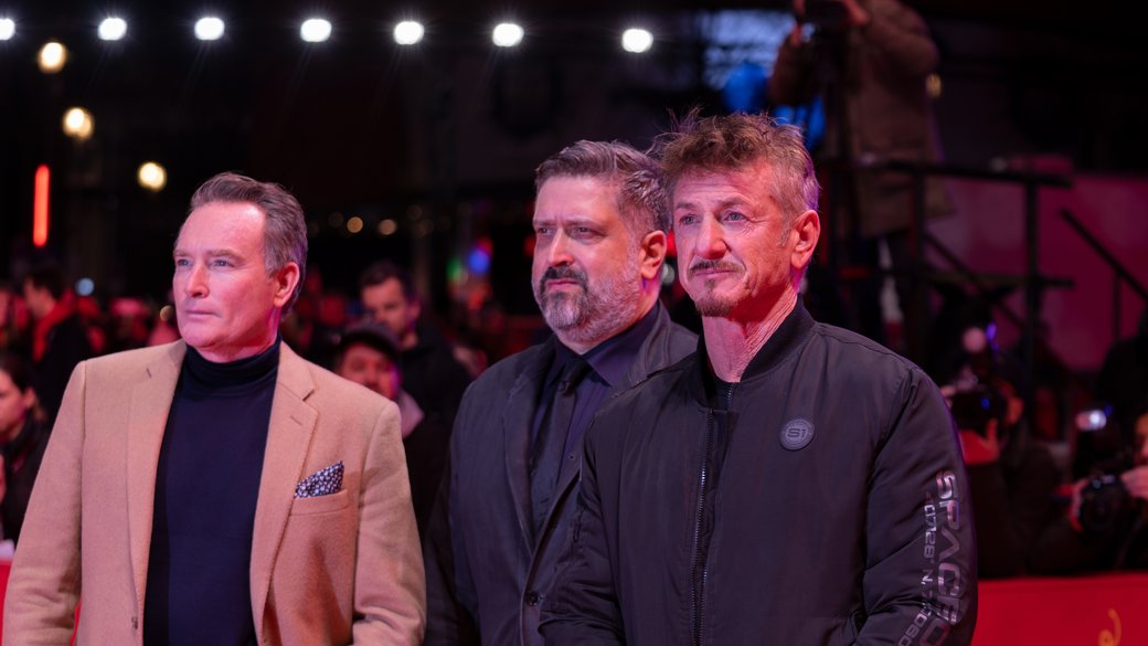 «Україна – це «Бітлз». Режисер Шон Пенн презентував «Суперсилу» – свій фільм про війну