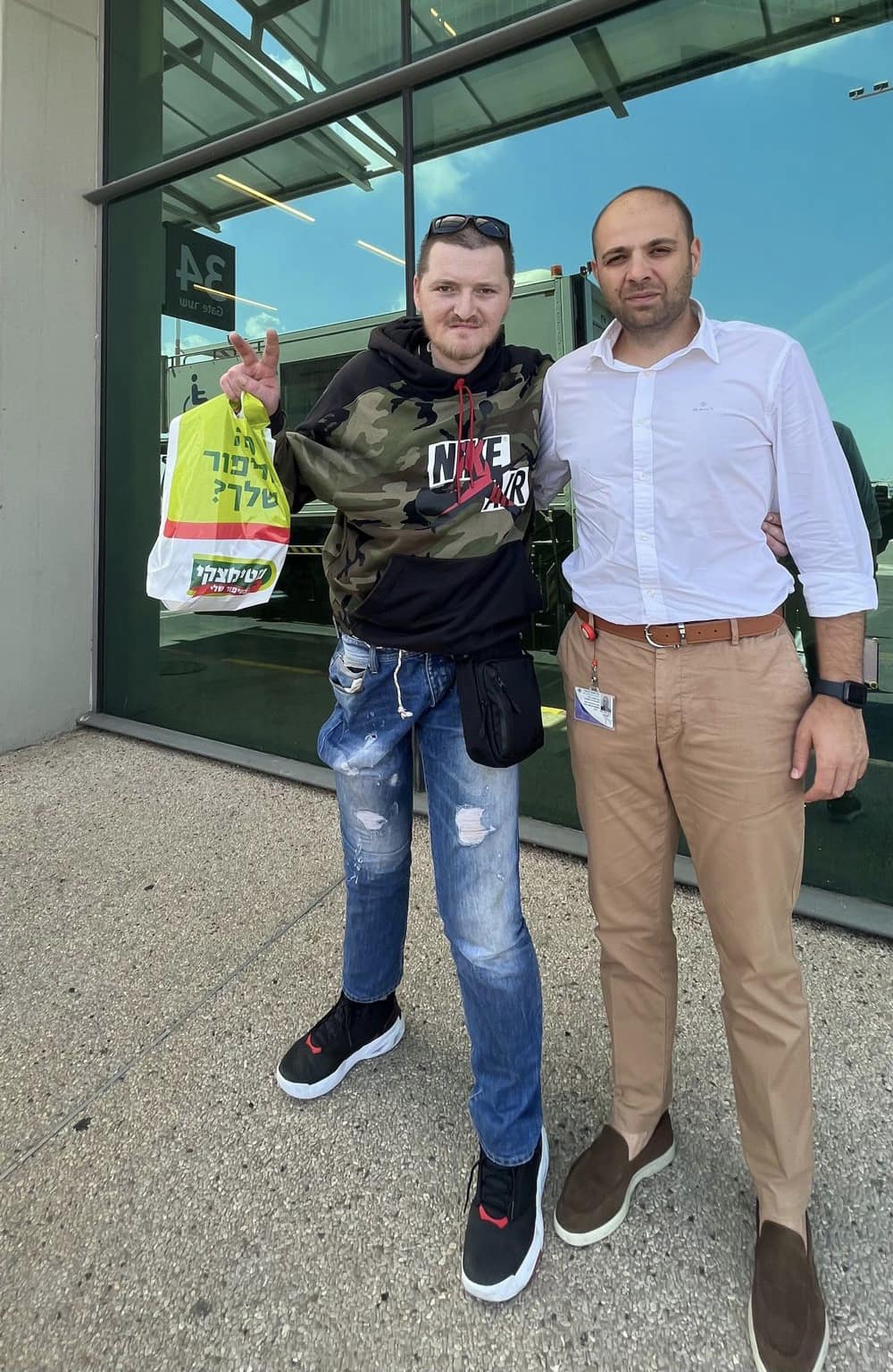 Не служив в лавах ЗСУ і не ветеран. МЗС розшукало українця, якому відмовили у посадці на літак