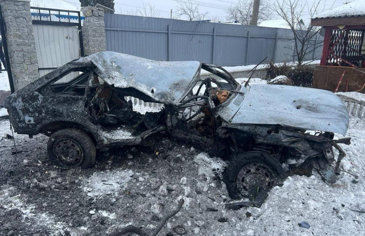 На Черкащині уламки дрона впали на приватному подвір'ї: ФОТО наслідків