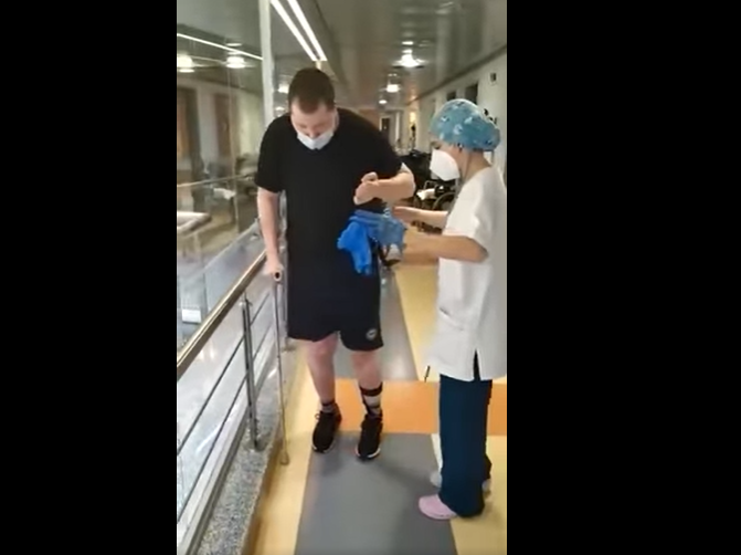 Важкопоранений воїн Андрій Дячишин перебуває на реабілітації в Греції та потребує фінансової допомоги