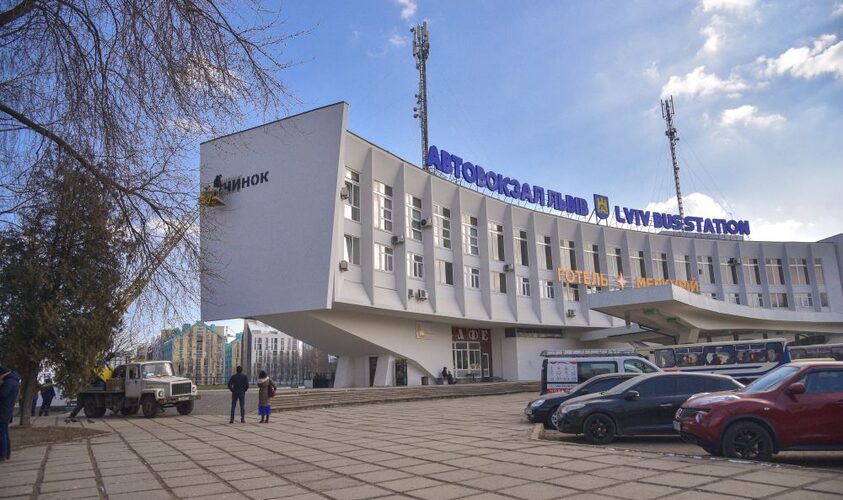 У Львові відкрили новий мурал до річниці повномасштабного вторгнення