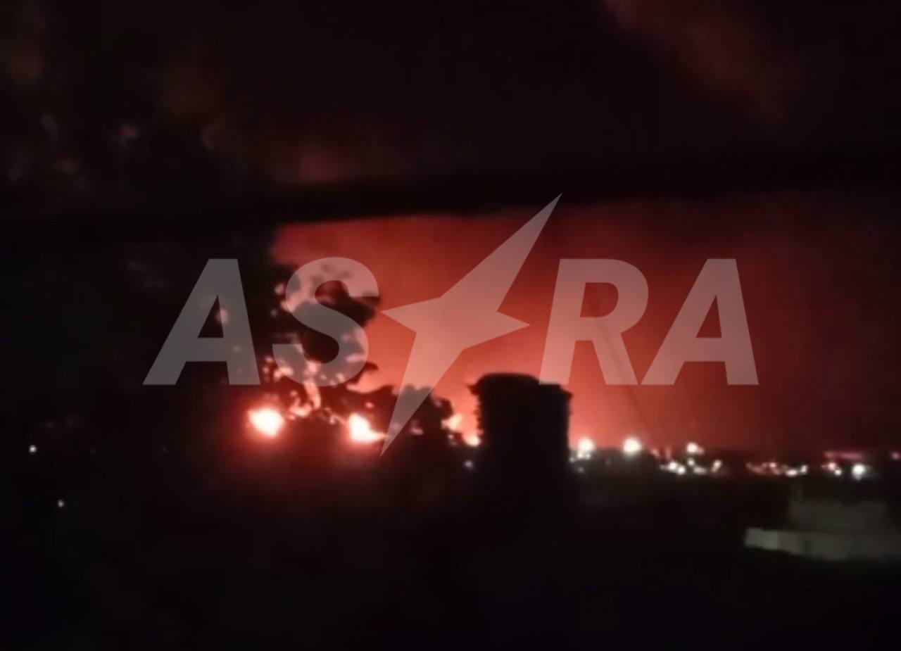 У Криму прогриміла серія вибухів, горить нафтобаза: що відомо