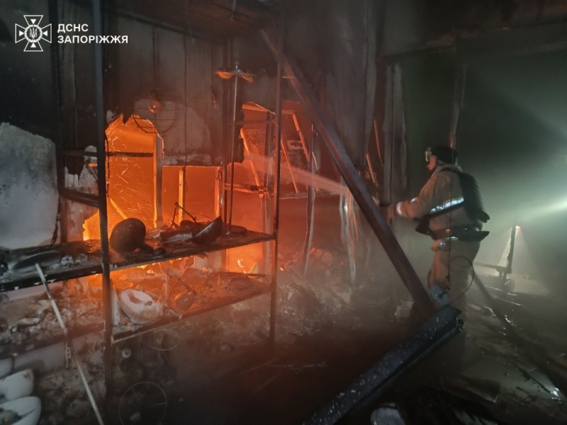 Окупанти масовано вдарили по Запоріжжю: що відомо про наслідки