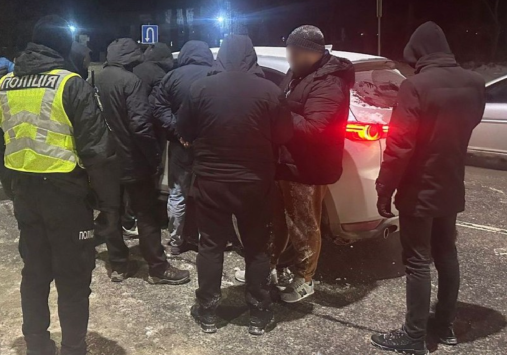 Дев’яності повертаються: як на Львівщині рекетири вимагали гроші в чоловіка