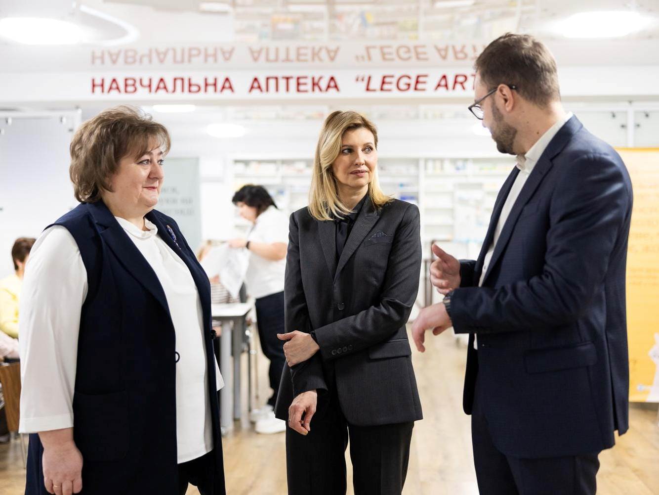 Перша Леді приїхала до Львова: відвідала медичний фаховий коледж