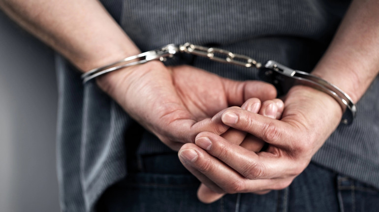 Киянин відсидить 5 років за робещення неповнолітньої