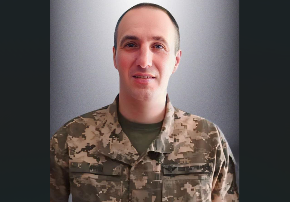 Служив у 80-й і 54-й бригадах. Сьогодні Львівщина прощається з Героєм Юрієм Ярішем