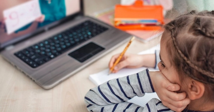 В Україні школи переводять на дистанційне навчання: відома причина