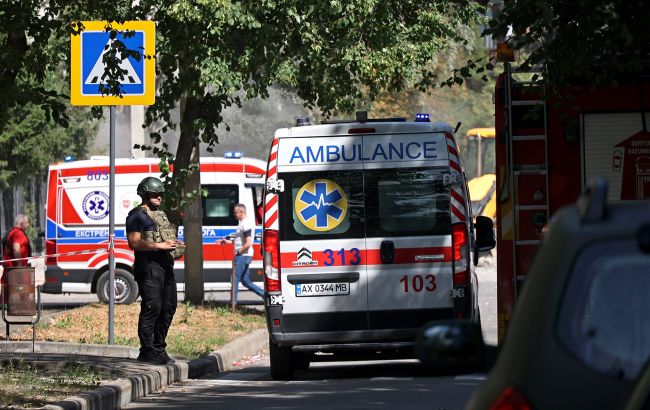 Росіяни вдарили по «швидкій» на Херсонщині: загинув лікар