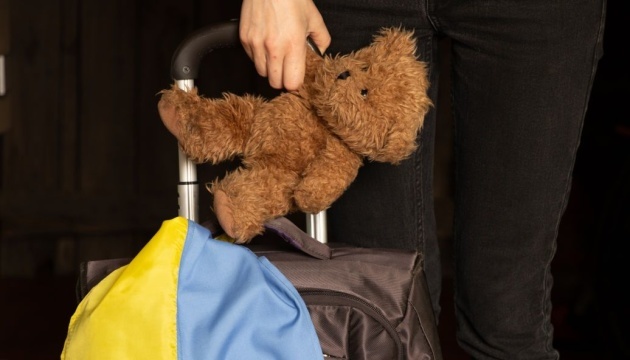 В Україну повернули дівчину, яка понад 10 років провела в окупації