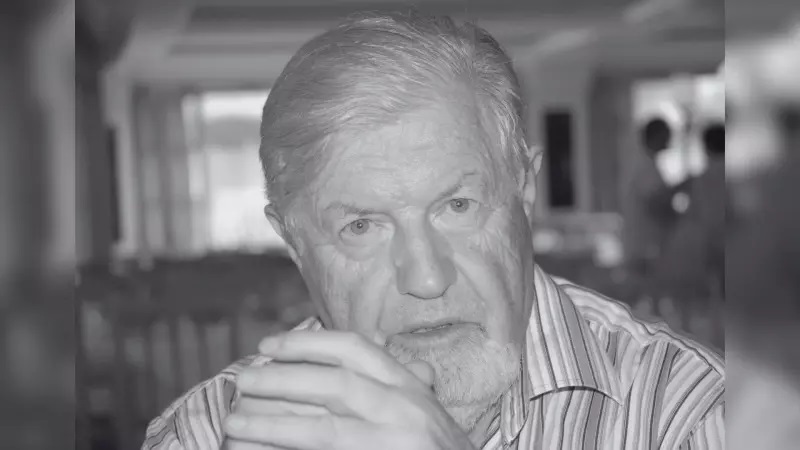 Стало відомо про смерть відомого лікаря (фото)